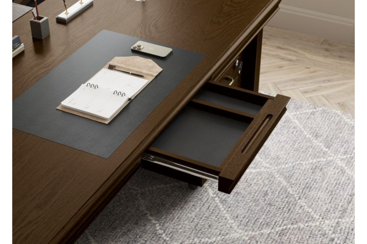 Стол руководителя