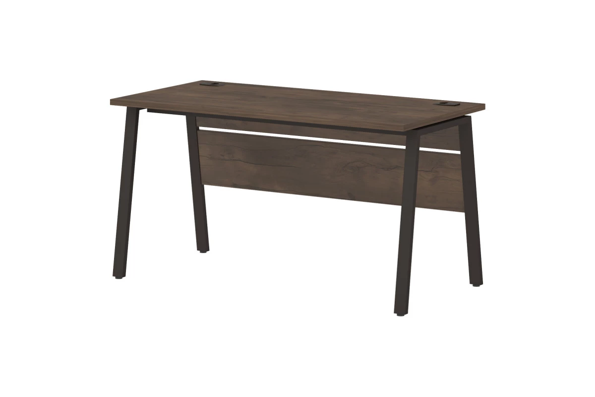 Стол на металлокаркасе T-135